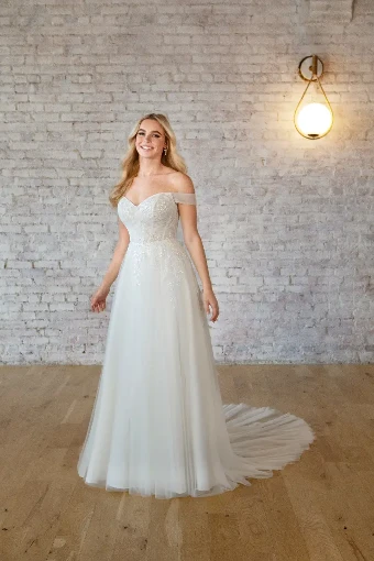 Essense of Australia 7509 #0 default (IV-IV) Ivory Lace and Tulle over Ivory Gown thumbnail