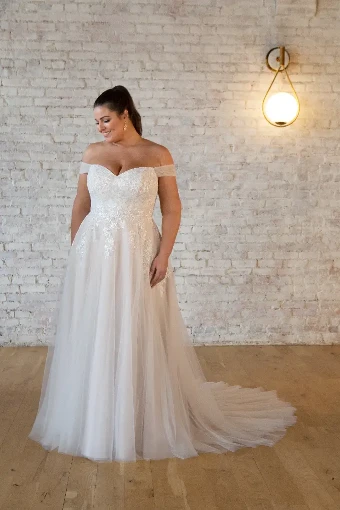 Essense of Australia 7509 #4 (IV-IV) Ivory Lace and Tulle over Ivory Gown thumbnail